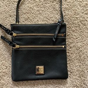Dooney & Bourke 1975 crossbody black
